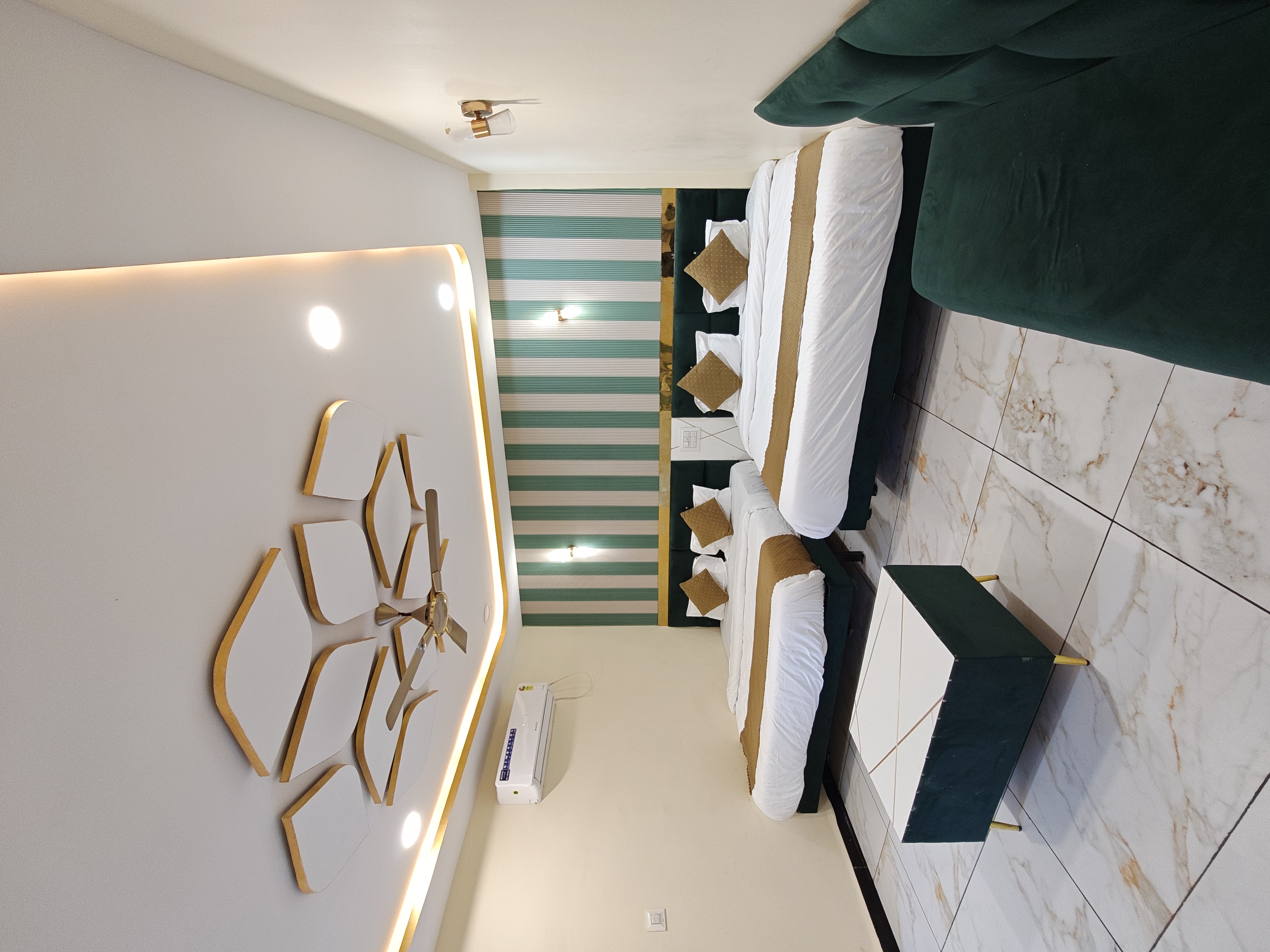 Hotel Hote Atishubh interior